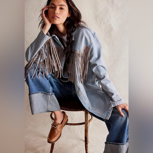 FREE PEOPLE Fringe Out Denim Jacket in Wash Medium Stone Size Medium - Picture 1 of 10